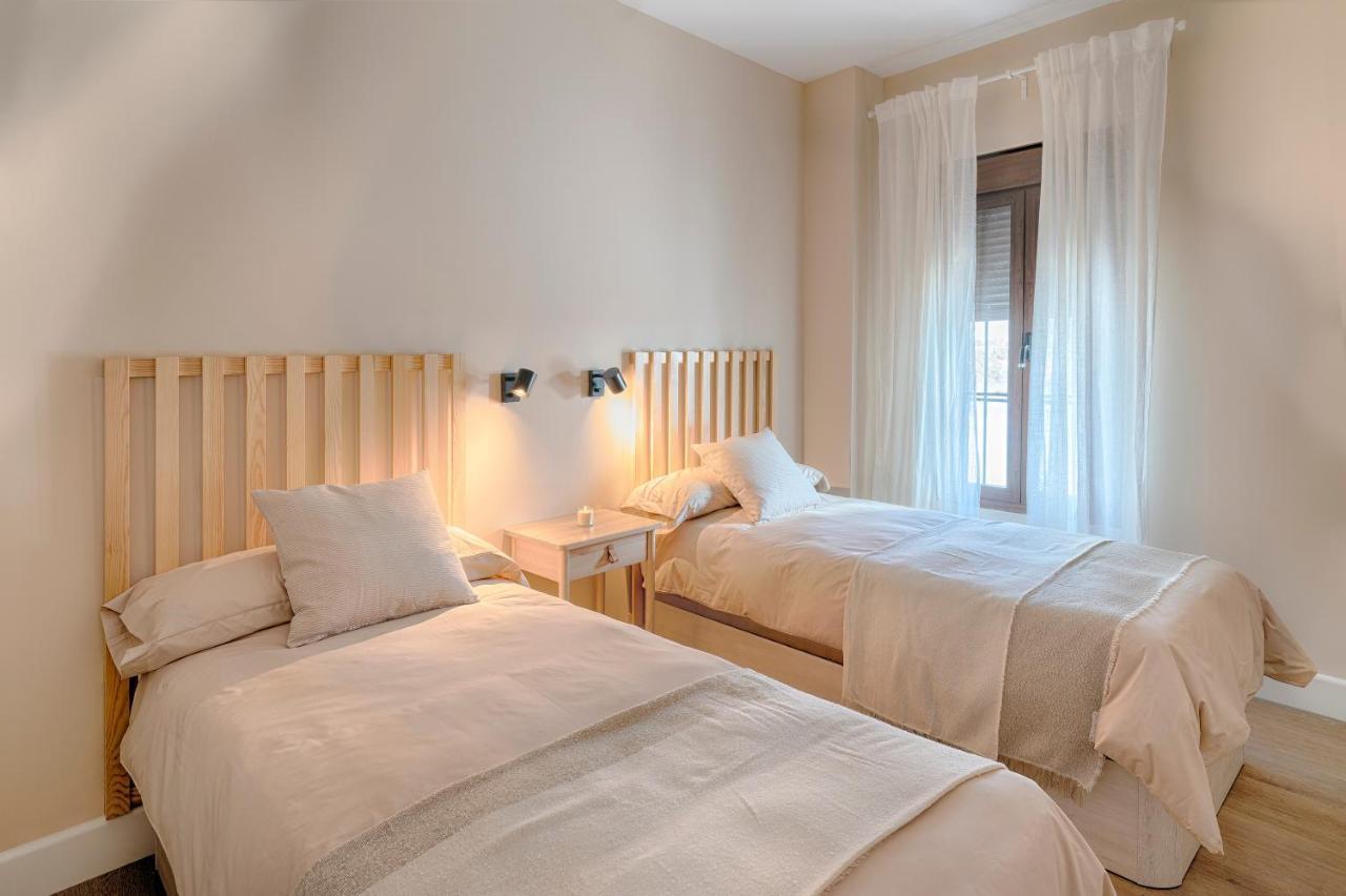 Apartamentos Turisticos Isems Aracena Exteriör bild